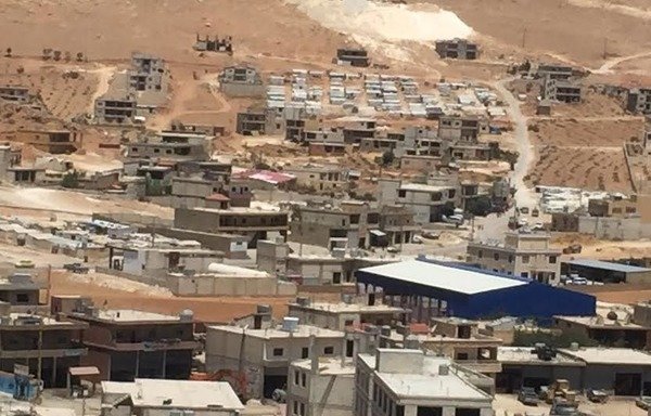 The Lebanese border town of Arsal has come under threat from extremist groups after residents asked the army to assert control. [Al-Mashareq]