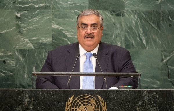 Foreign Minister Sheikh Khalid bin Ahmed Al Khalifa delivers Bahrain’s speech before the UN General Assembly in New York on September 26th. [Photo courtesy of Bahrain's Foreign Ministry]