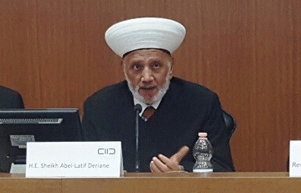 Grand Mufti of Lebanon Abdul Latif Derian takes part in an international symposium in Rome on November 3rd and 4th on the theme of partnership for peace and reconciliation. [Photo courtesy of Dar al-Fatwa]