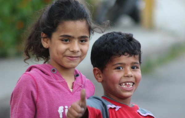 Iraqi refugee Fayd Bakhos Keryo, who participated in the 'Soura wa Hikaya' workshop, took this photograph of Syrian refugee children in Lebanon. [Photo courtesy of Fayd Bakhos Keryo]