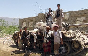 Abyan tribesmen join Yemeni security forces