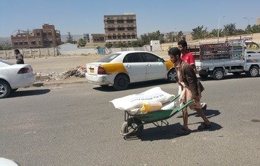 نیاز شدید آوارگان یمن در پی به درازا کشیدن جنگ