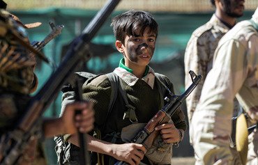 ميليشيا الحوثيين تواصل إرسال الأطفال إلى جبهات القتال