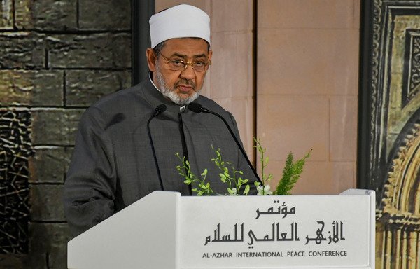 Sheikh Ahmed al-Tayeb, Grand Imam of Al-Azhar, delivers a speech during Pope Francis's visit to Cairo on April 28th. Al-Azhar has been conducting awareness programmes to counter violent extremist ideology. [Andreas Solaro/AFP]