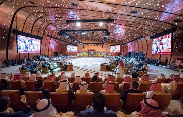 Arab kings and heads of state gathered for the opening session of the 29th Arab Summit, held in the Saudi city of Dhahran on Sunday (April 15th). [Photo courtesy of Saudi Press Agency]