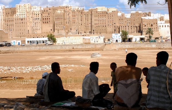 The Hadramaut province city of Shibam is seen in this file photo from October 28th, 2008. Preachers and scholars in the province have been working to unify religious discourse and prevent extremism. [Khaled Fazaa/AFP]