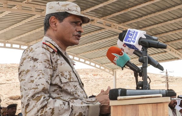 A picture taken August 8th shows Maj. Gen. Faraj Salemin al-Bahsani, governor of Yemen's Hadramaut province, speaking during a graduation of new police cadets in al-Mukalla. [Karim Sahib/AFP]