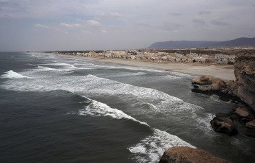 Saudi Arabia sends aid to storm-damaged areas of Yemen