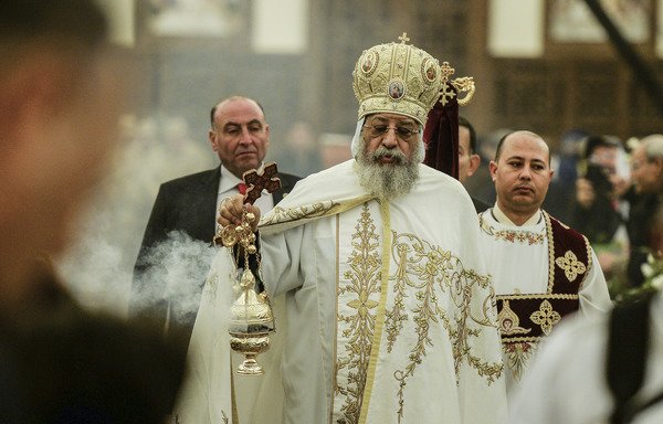 البابا تواضروس الثاني يرأس قداسا في كاتدرائية ميلاد المسيح في العاصمة الإدارية الجديدة في مصر يوم الأحد، 6 كانون الثاني/يناير. [محمد الشاهد/وكالة الصحافة الفرنسية]