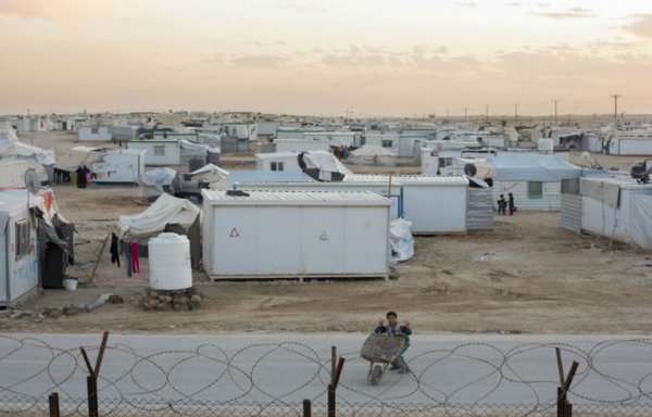 مخيم الزعتري الذي يعتبر أكبر مخيم للاجئين السوريين، إذ يستضيف نحو 800 ألف لاجئ. [حقوق الصورة لليونيسف]