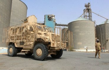 'Food is a weapon': Fight over Yemen granary tests truce