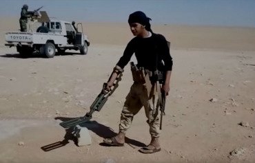 سكان مخيم الركبان يكذبون الشائعات الروسية والسورية