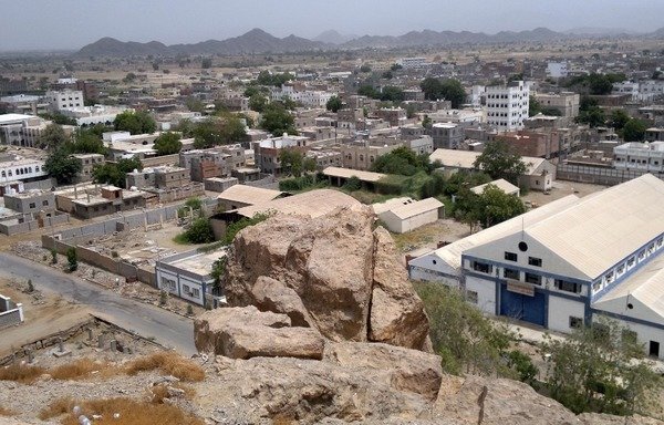 A general view shows the Yemeni town of Jaar, the capital of Khanfar district, in the southern restive region of Abyan on June 22nd, 2012. [AFP PHOTO/STR]