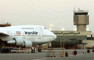 کاهش خدمات شرکت هواپیمایی ایران ایر از تاثیر تحریم ها حکایت می کند