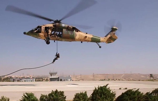 Armed forces from 30 nations took part in the Eager Lion 2019 drill, which included combat training on land, air and sea operations. [Photo courtesy of the Jordan Directorate of Moral Guidance]