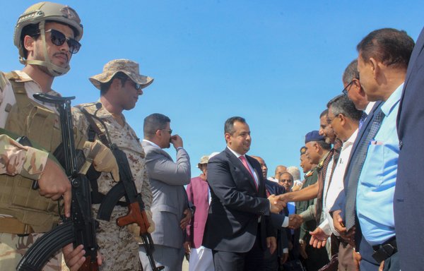 Yemen's Prime Minister Moeen Abdulmalik arrives in Aden on November 18th under a peace deal with southern separatists. [Saleh al-Obeidi/AFP] 