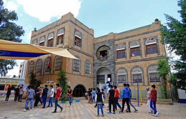 الحوثيون يحاولون تحديد ʼسلوكʻ الطلاب