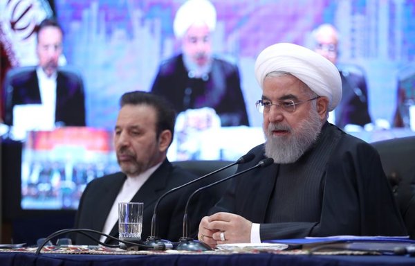 Iranian President Hassan Rouhani announced in Kerman that his government suffers a budget deficit of billions of dollars. [Photo courtesy of Radio Farda]