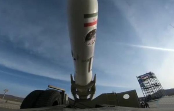 ماهواره نظامی ایران موسوم به نور، ۲۲ آوریل. [عکس از خبرگزاری رجا]