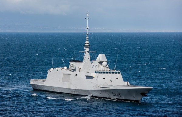 French battleship Languedoc takes part in Operation AGENOR in the Gulf region, which includes the conduct of patrols in the Strait of Hormuz and Bab al-Mandeb. [French Ministry of the Armed Forces]