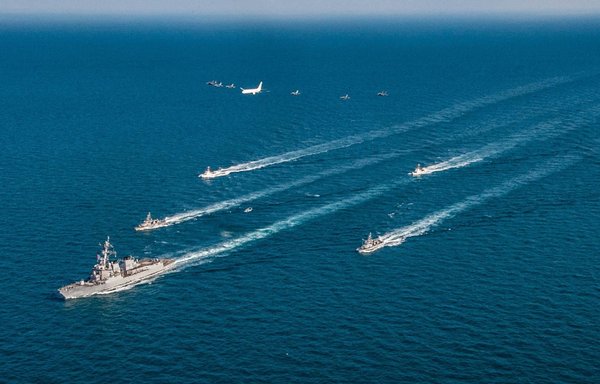 US and Saudi forces perform a joint military exercise last December 17 in the Gulf. [CENTCOM]