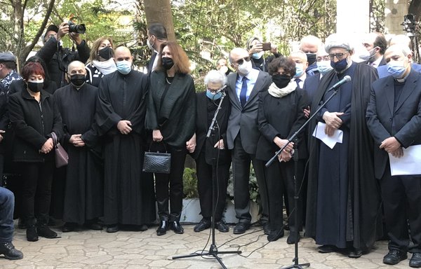 Lokman Slim's family at his February 11 funeral in Beirut's southern suburbs. [Nohad Topalian/Al-Mashareq]