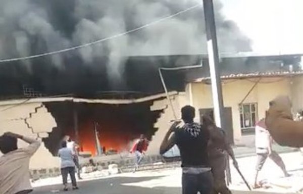 Hundreds of migrants, mostly Ethiopians, were held in cramped conditions by Houthi forces in Yemen. When they protested their conditions, the Houthis fired unidentified projectiles into the detention centre, causing a fire that killed scores. [HRW]