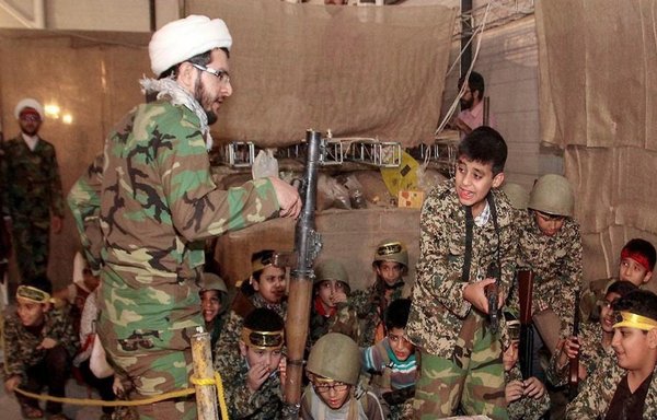 Syrian children receive military training from an Iran-backed militia on January 26, 2019. [Deir Ezzor Media Centre]