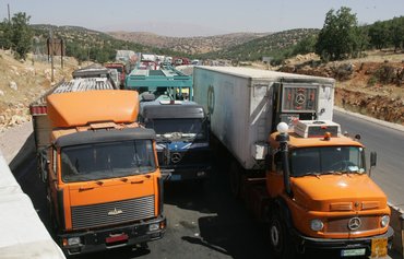Hizbullah smuggles food to Syria as Lebanese go hungry