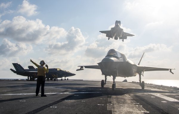 An F-35B Lightning II fighter aircraft lands on the USS America in the South China Sea April 19, 2020. [US Navy]