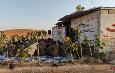 اعزام گروههای شبهنظامی مورد حمایت سپاه پاسداران به بیابان شرق سوریه