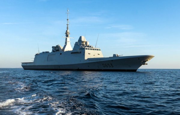 FS Languedoc, operating in support of the Combined Maritime Forces, on September 27 seized more than 3.6 tonnes of illegal drugs from a dhow during an operation on the Indian Ocean. [French Ministry of Armed Forces]