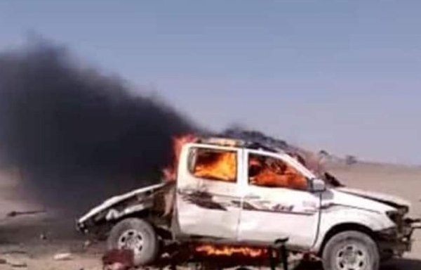 روز ۱۹ مهر یک حلقه مین زیر وسیله نقلیه ای که از یک جاده بیابانی در منطقه خب والشعف، واقع در استان الجوف، عبور می کرد منفجر شد. [سوابق مین های یمن]