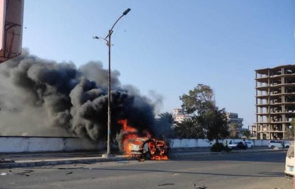 Journalist Rasha al-Harazi and her unborn child were killed when a sticky bomb attached to her husband's car detonated in Aden on November 9. [Ghadeer Tyrah/Twitter]