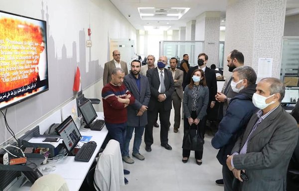 یک هیئت اروپایی از دیده‌ بان الازهر در قاهره بازدید می‌کند تا از تلاش‌های آن در زمینه مقابله با افراط‌ گرایی مطلع شود. [دیده‌ بان الازهر برای مبارزه با افراط‌گرایی]