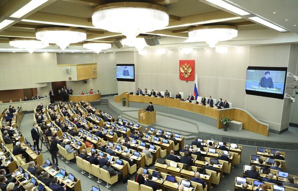 Iranian president Ebrahim Raisi speaks at the Duma on January 20. [president.ir]