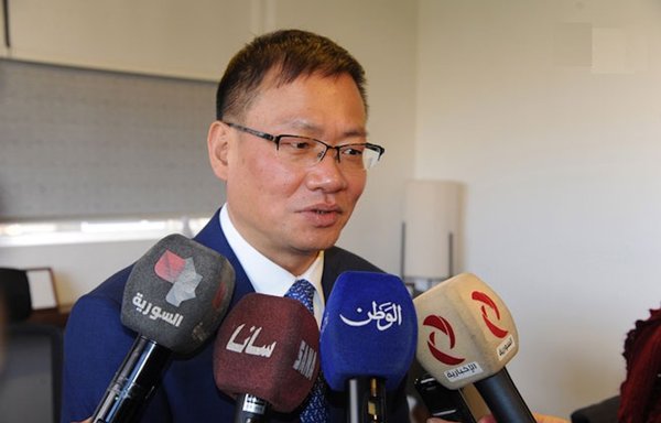 Chinese Ambassador to Damascus Feng Biao meets with the Syrian media. [SANA News Agency]