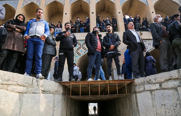 Iranians gather during a protest to voice their anger after their province's lifeblood river dried u from drought and diversion, in the central city of Isfahan, on November 19. [Fatmeh Nasr/ISNA/AFP]