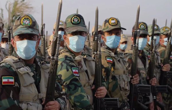 قوات دوريات الحدود الإيرانية في صورة منشورة يوم 23 آذار/مارس. [وزارة الدفاع الإيرانية]