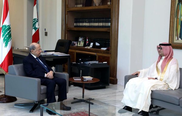 Saudi ambassador to Lebanon Walid Bukhari briefs Lebanese President Michel Aoun on preparations to launch a joint French-Saudi humanitarian fund for the Lebanese people. [Twitter]