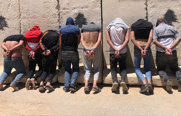 The Lebanese army arrested a number of suspects on drug-related charges during raids in al-Sharawneh district, north of Baalbek, that began June 3. [Lebanese Army Command Directorate of Guidance]