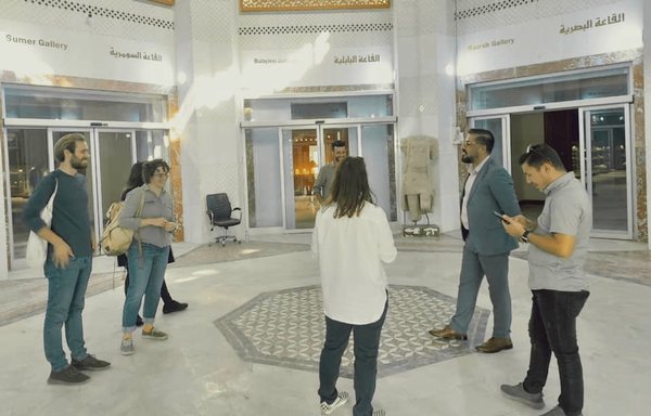 Foreign tourists visit the Iraqi Museum in Basra in November 2021. [Iraqi Ministry of Culture]