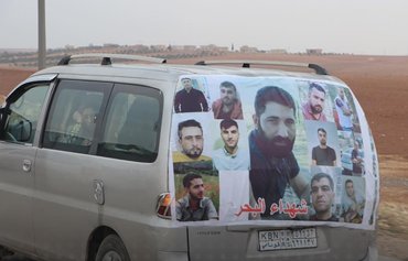 تلاش خانوادههای مهاجران سوری غرقشده در سواحل الجزایر برای بازگرداندن بازماندگان به میهن