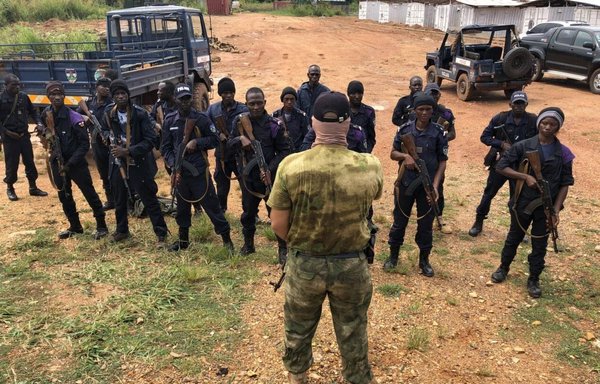 A member of the Wagner Group trains newly recruited mercenaries in the Central African Republic in a photo posted on November 27. [Wagner]
