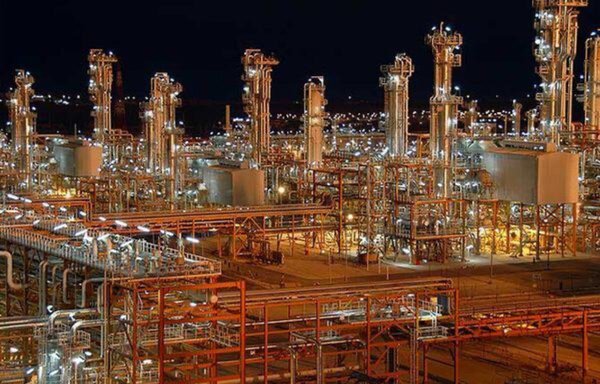 El Palito, a refinery in Venezuela built by Iran, became operational in October. [Khalanshahr]