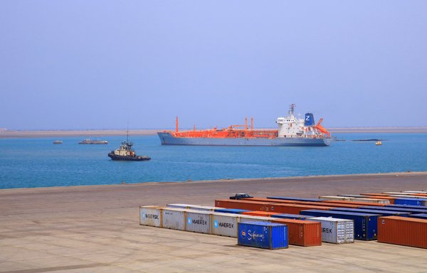 A picture taken on May 28 shows loading docks at the port of Yemen's Red Sea coastal city of al-Hodeidah. [AFP]