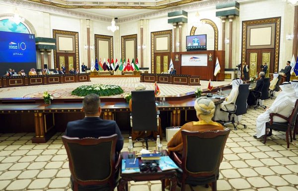 Representatives of Gulf Co-operation Council member states and countries neighbouring Iraq attend a conference in Baghdad on May 27 to discuss the Iraqi government's Development Road project. [Iraqi government Facebook page]