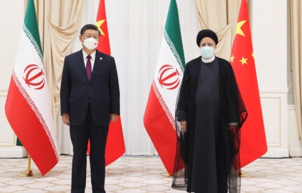 Many Iranians have described Iran's comprehensive 25-year agreement with China as "selling Iran for cheap". [president.ir]